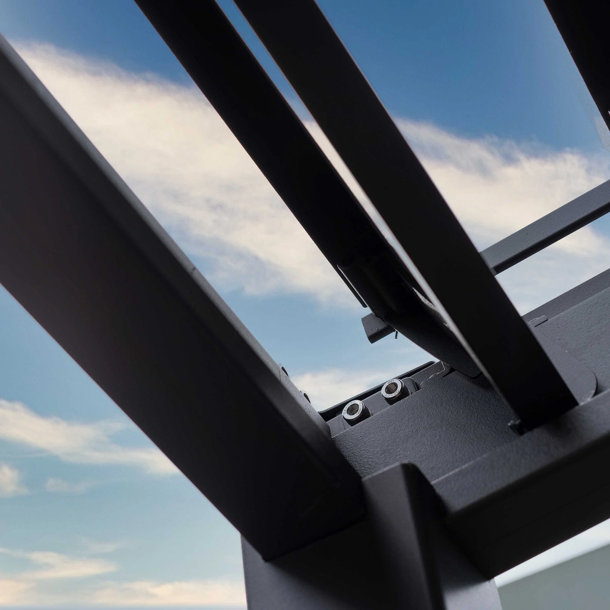 Palm Beach - Garden Aluminium Pergola & 2 Privacy Screens 4m x 3m - Image 5